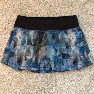 Lululemon Skort ~ Size 4